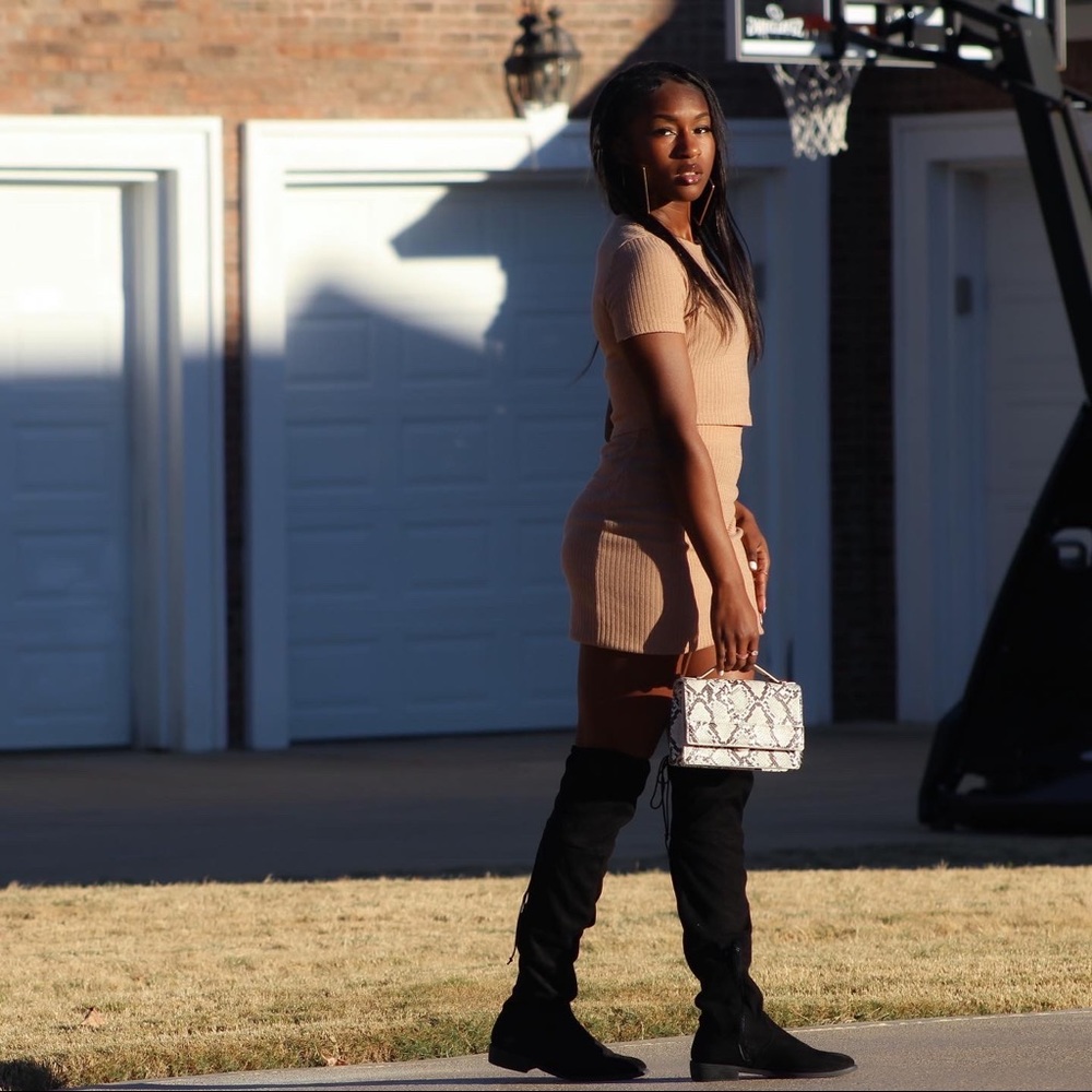 “Pretty Python” handbag🐍 - Picture 4 of 10